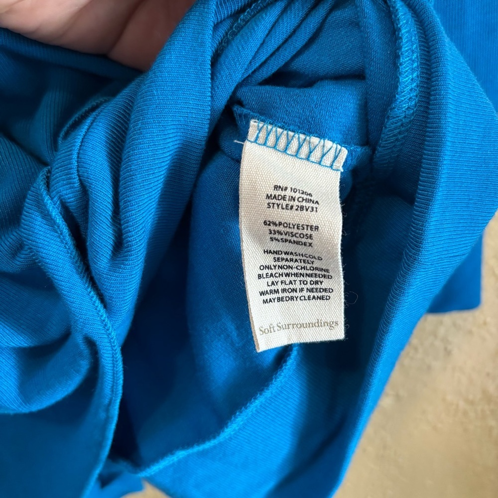 Soft Surroundings Blue Asymmetrical V-Neck Tunic Top Long Sleeve NEW - Picture 7 of 9